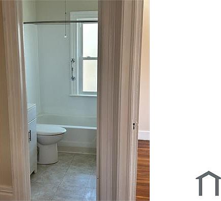 4th image of 264 Sherman St #264