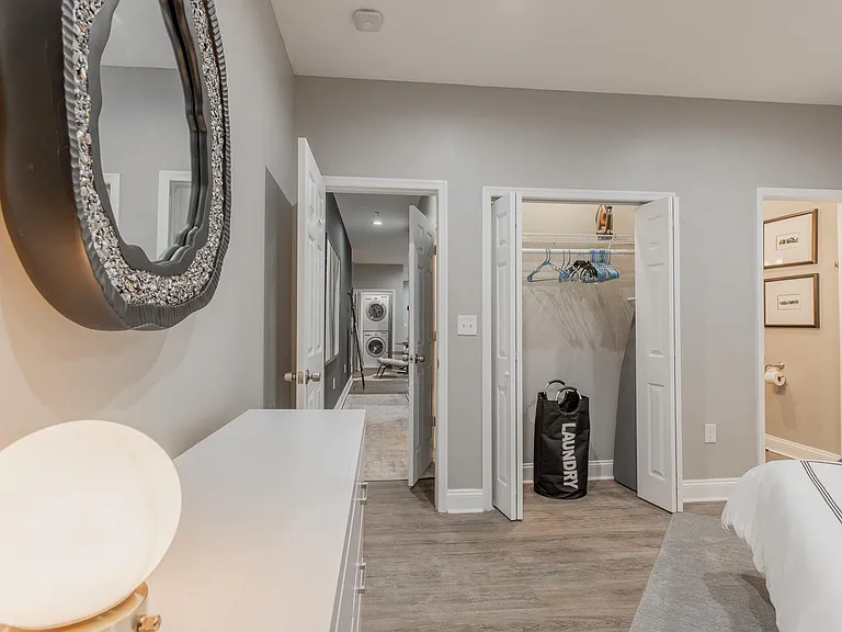 3221 Noble St #3 — Photo 9