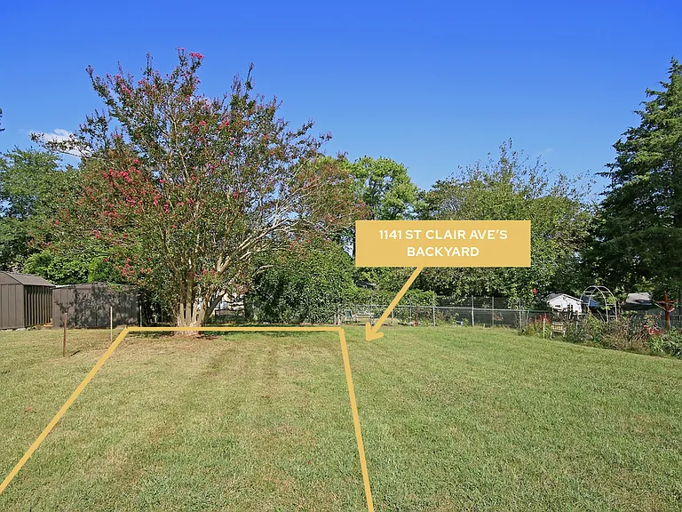 1141 Saint Clair Ave — Photo 15