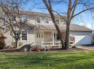 1108 Monterey Ct, Naperville, IL 60540