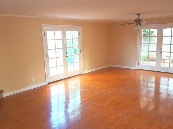 5th image of 16419 Marilla St