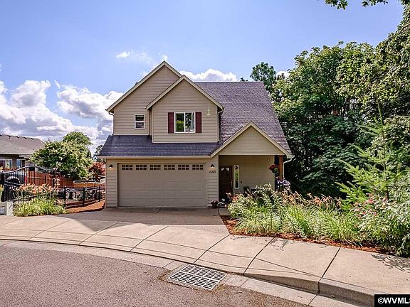 2nd image of 1660 Hillcrest Ct NW