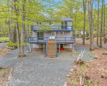 1217 Arrowhead Dr, Pocono Lake, PA, 18347