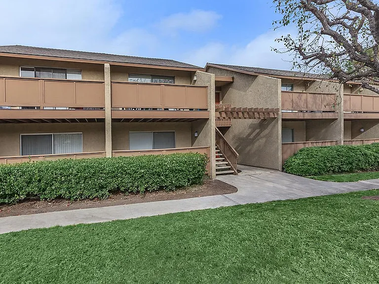 5001 Beach Blvd — Photo 28