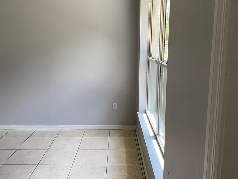 632 SE Chapman Ave — Photo 43