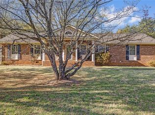 661 Anglin Mill Rd, Stoneville, NC 27048