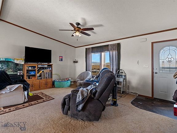 3rd image of 56 Spannering Rd