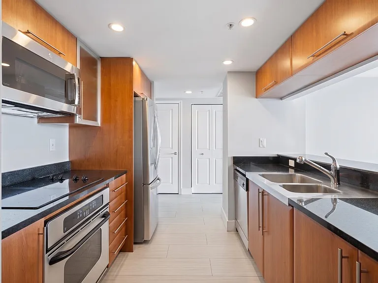 610 W Las Olas Blvd #1016N — Photo 9