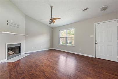 4th image of 4629 Woodbridge Ln