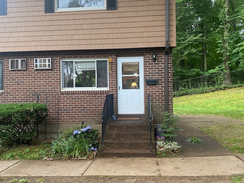 1st image of 304 Green Road #A