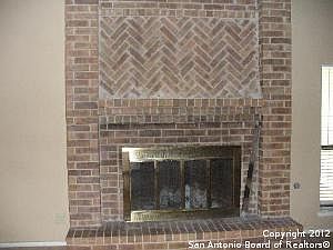 5th image of 9043 Richmond Hill St