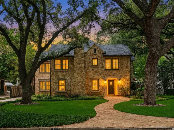131 PARK HILL DR, San Antonio, TX 78212