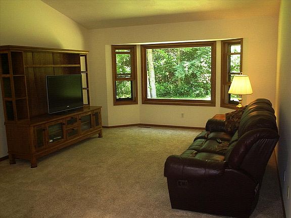 5th image of 1214 Westwood Ct