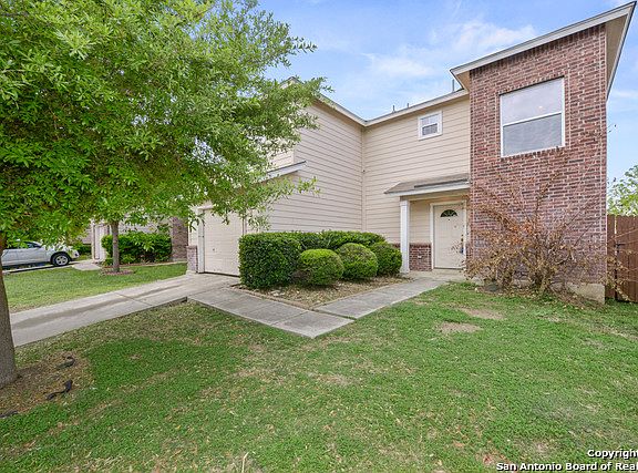 2nd image of 7915 Meadow Way Ct