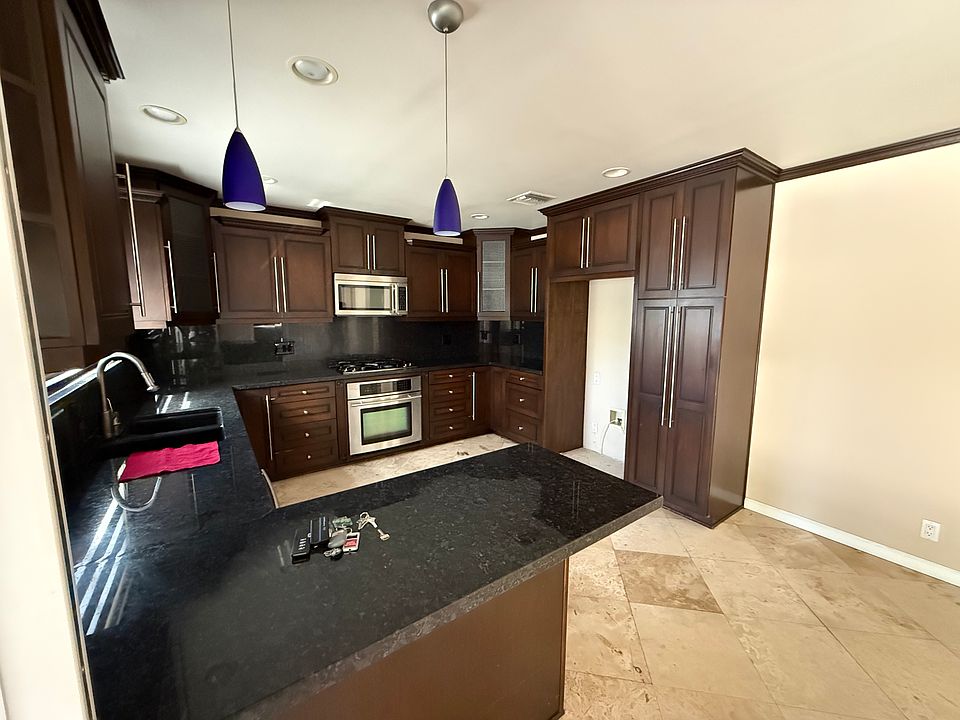 1st image of 9238 Badminton Ave