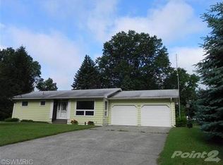 4990 S Roosevelt Rd, Stevensville, MI 49127