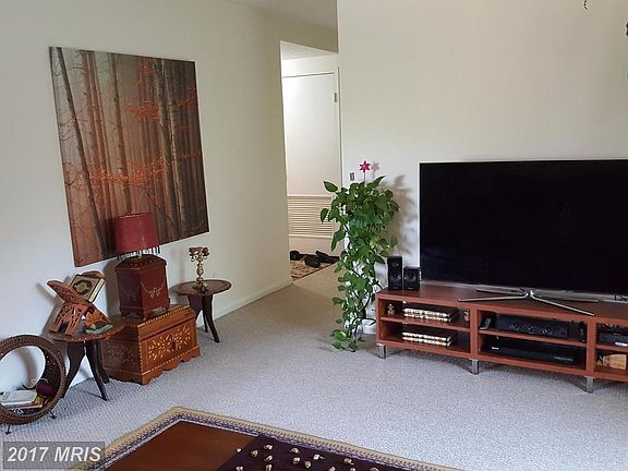 4th image of 6001 Arlington Blvd APT 502
