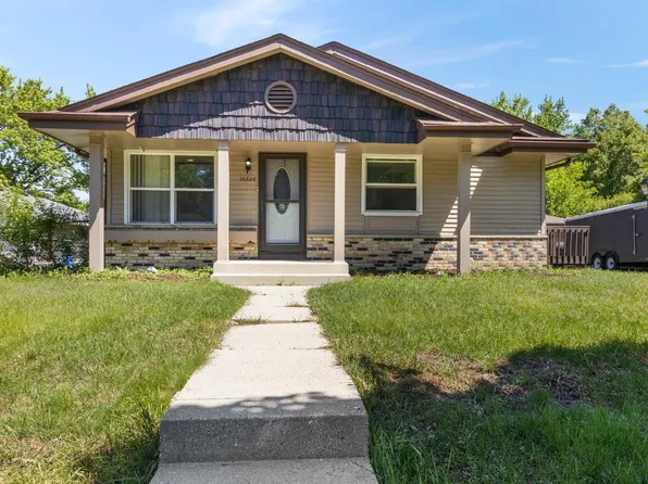 10528 West Arch AVENUE, Milwaukee, WI 53224