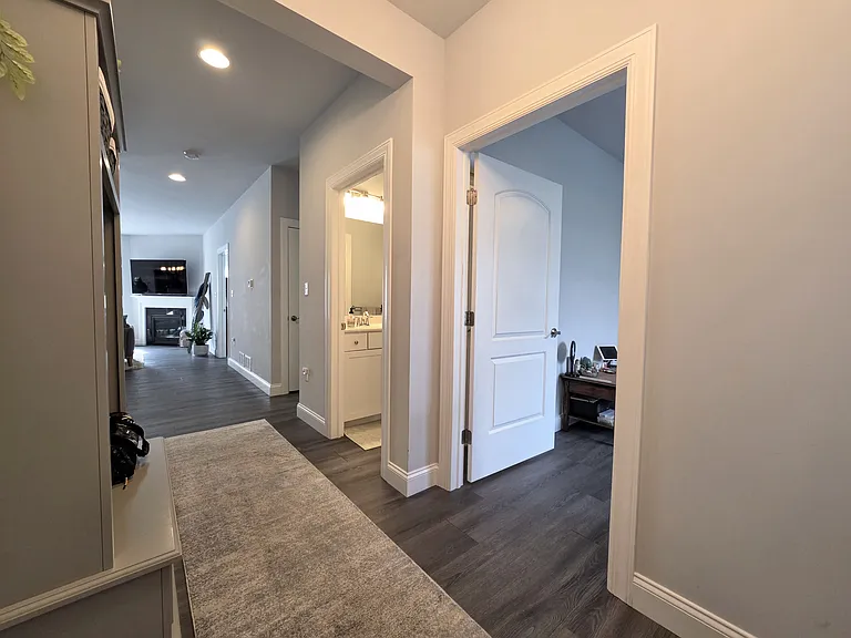 207 Buckton Dr — Photo 8