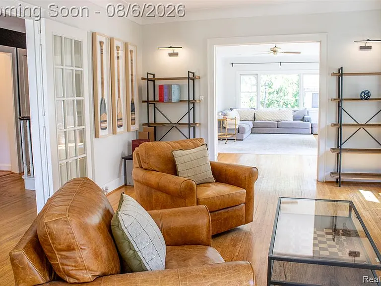 1010 Kensington Ave — Photo 12