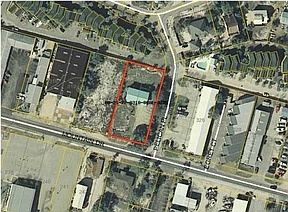 3rd image of 319 Mountain Dr