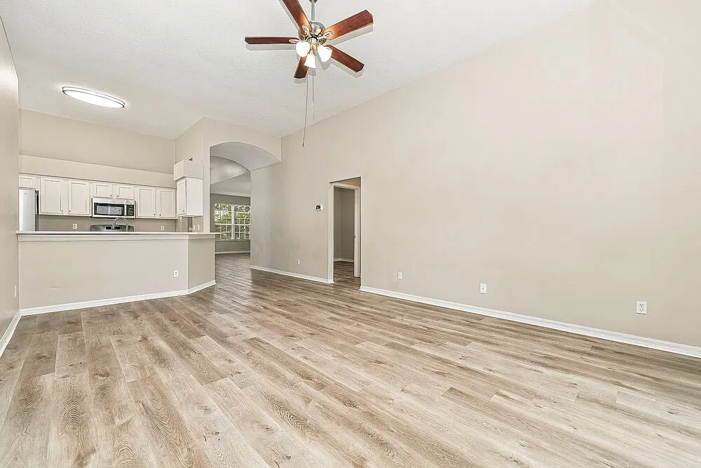 3 bed, 2.0 bath, 1756 sqft, $2,535 — Photo 3