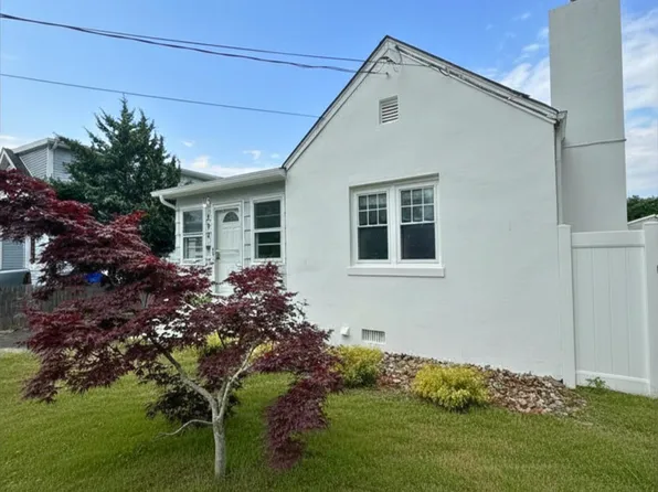 484 Bara St, Brick, NJ 08723