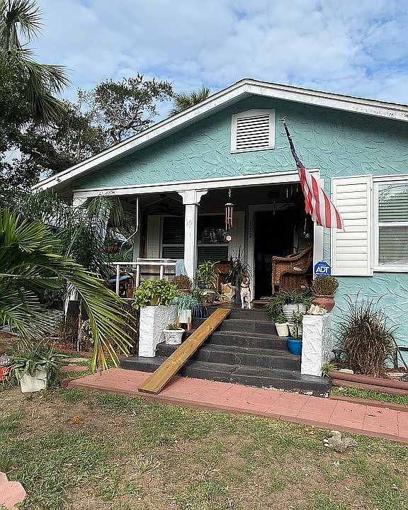 1st image of 172 Pierce Ave