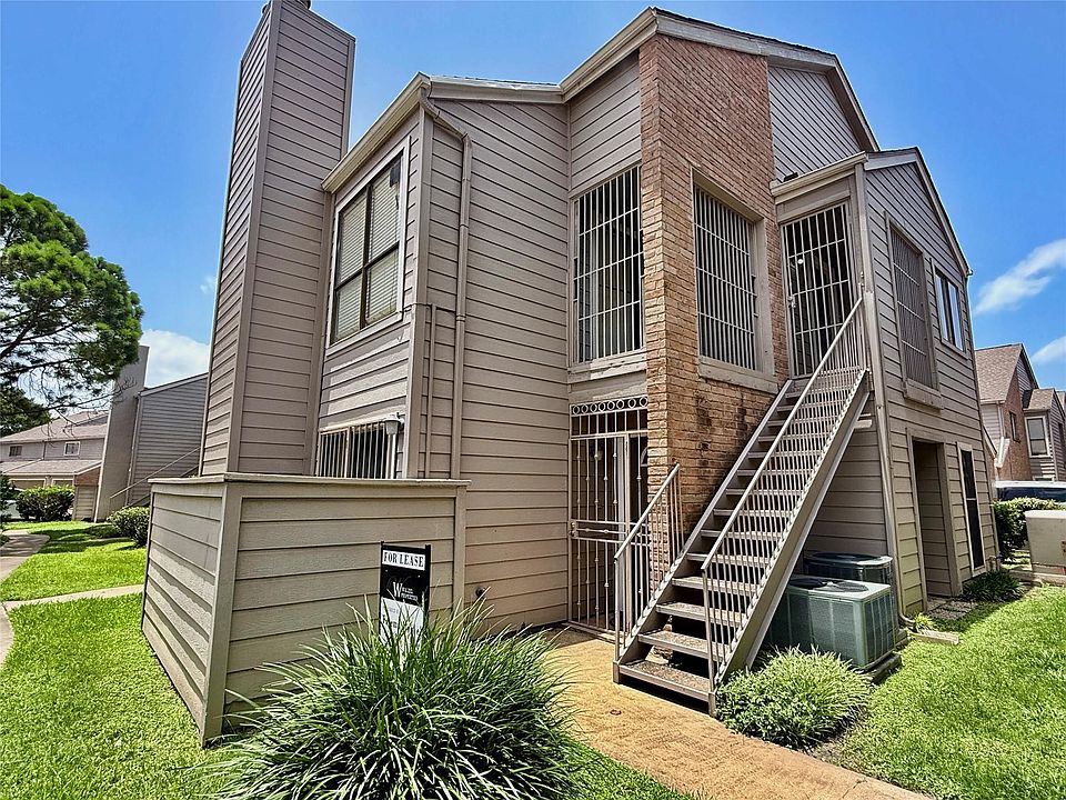 1st image of 6701 Sands Point Dr APT 36