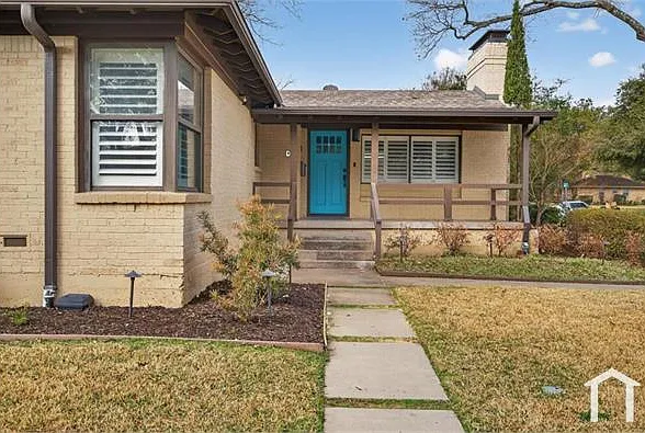 6170 Woodcrest Ln — Photo 1