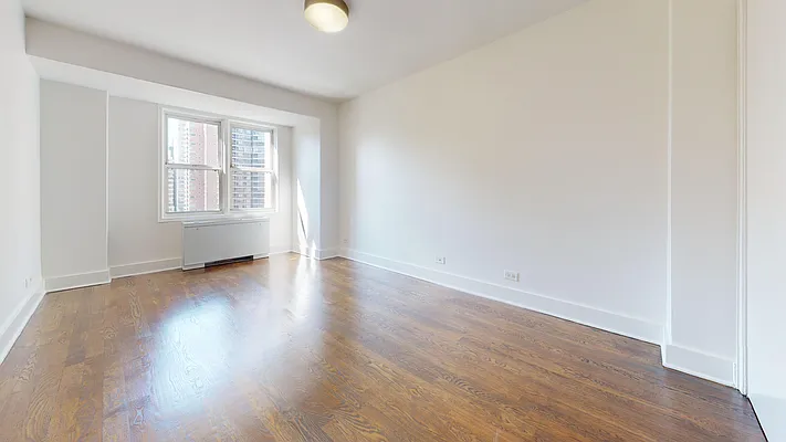 Rented by Bond New York | media 2