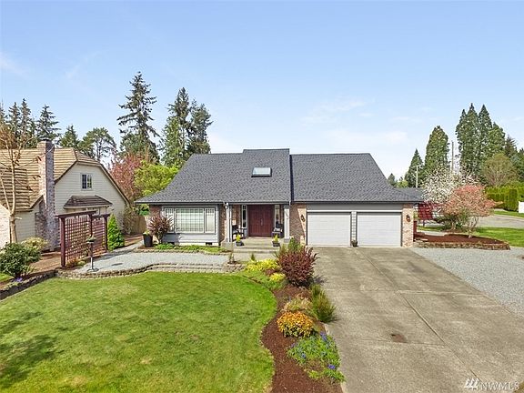 2nd image of 6105 Holm Ln E