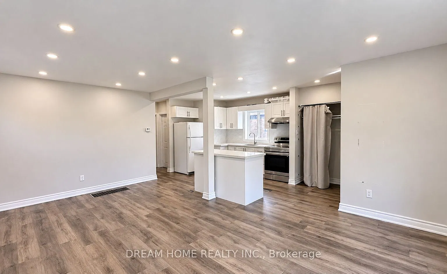 2 bed, $2,300 — Photo 3