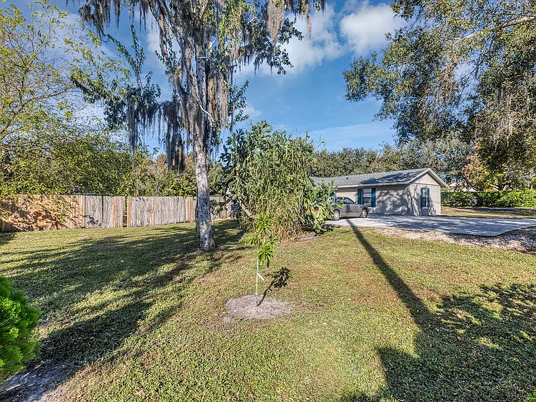 2474 Rouse Rd — Photo 21