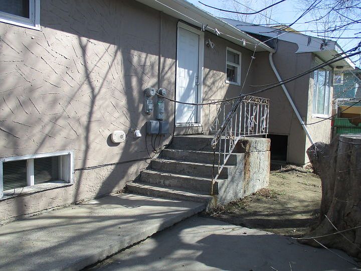 1st image of 112 1/2 S 35th St