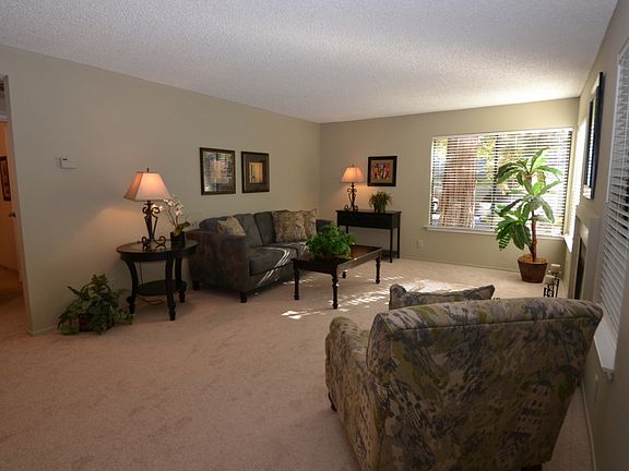 4th image of 4533 Waterville Dr