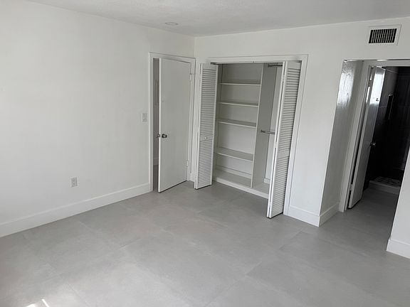 4th image of 3190 NW 21st Ave #5