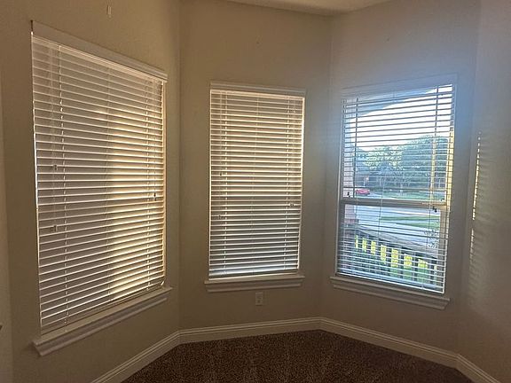 3rd image of 2609 Hannah Cir