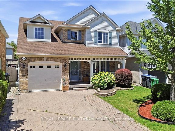 2nd image of 21 Vista Green Cres