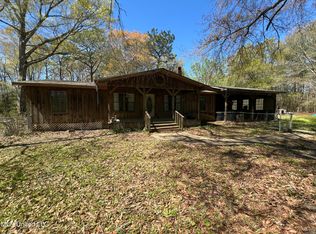 12101 Graymont Rd, Moss Point, MS 39562