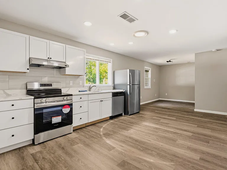 8304 Dangerfield Pl — Photo 6