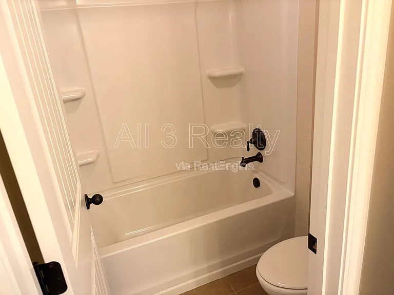 3738 Valley Spring Dr — Photo 26