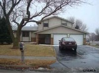 2506 S 138th St, Omaha, NE 68144