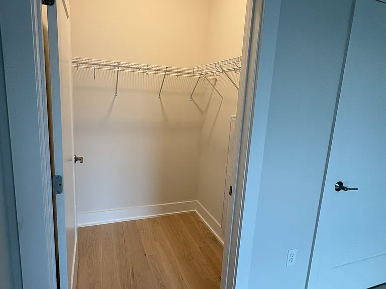 701 Swann Ave #605 — Photo 14