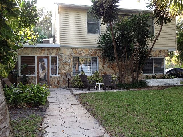1st image of 1705 Beach Dr SE