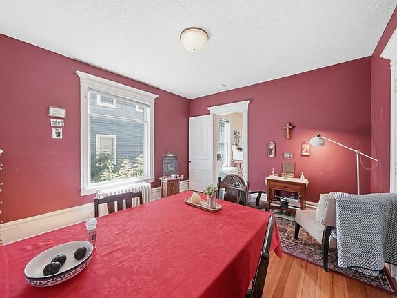 4th image of 606 20th Ave S