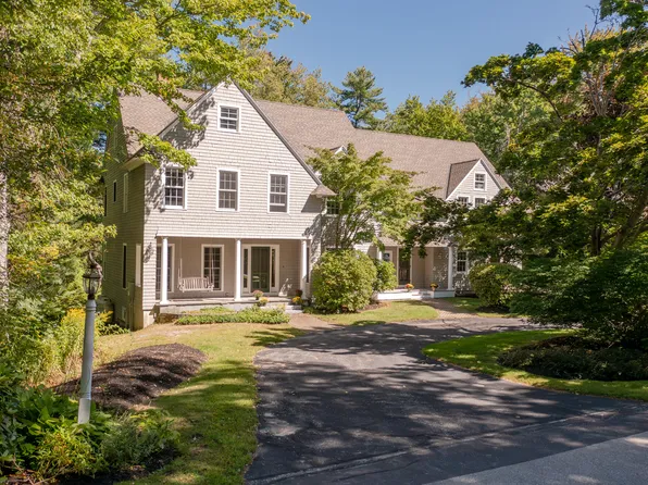 2 Rock Crest Drive, Cape Elizabeth, ME 04107