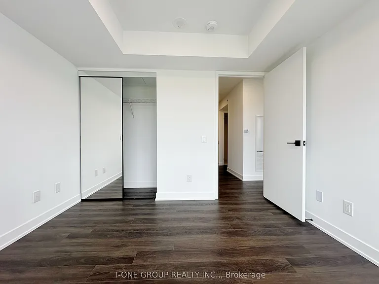 609 Sherbourne St #1804 — Photo 15