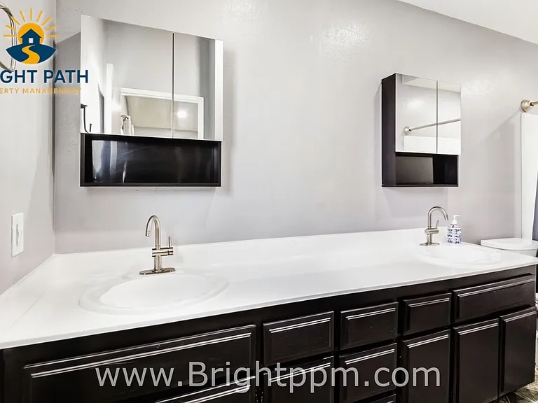 25280 Bay Ave — Photo 25