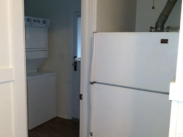 3000 W Devon Rd — Photo 7